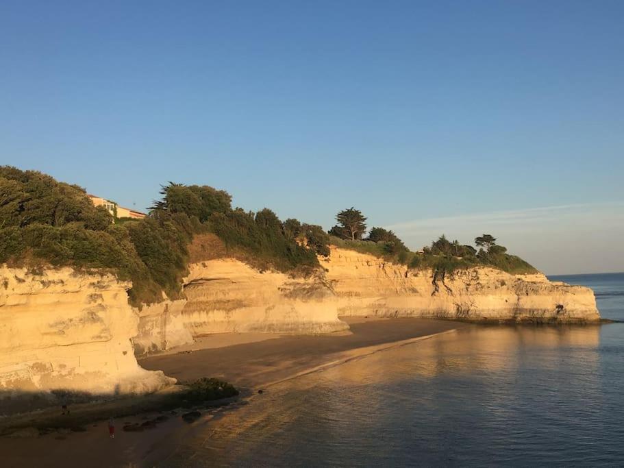 Beach Apartment - Ocean Sunset Full View Meschers-sur-Gironde Exterior photo